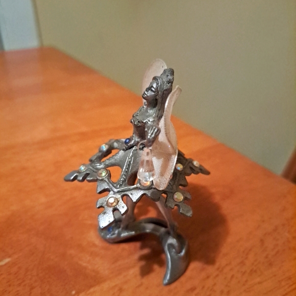 Pewter Fairy Figure Snowflake Crystal Fae Mystical Forest Fantasy Sunglo - Picture 3 of 7